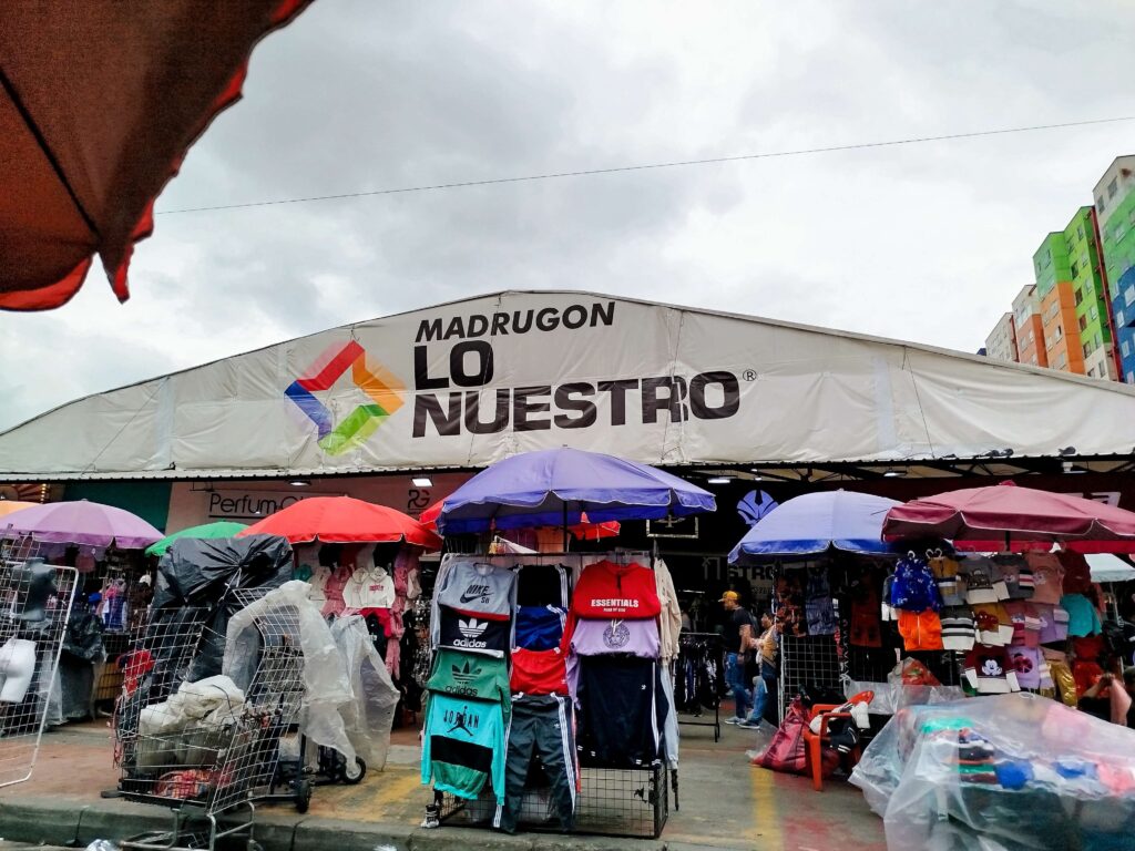 Carpas y Contenedores Lo Nuestro